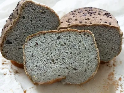 PAN CON QUINOA, CHIA Y SÉSAMO